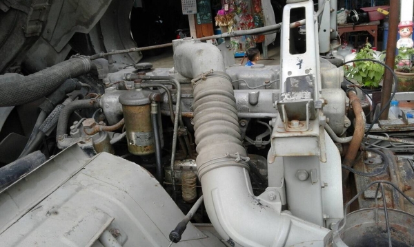 ขารถน้ำมัน NISSAN UD ราคา 580,000 บาท