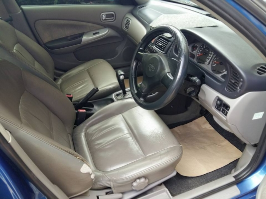 ปล่อน nissan sanny อัลมิร่า ปี 2004