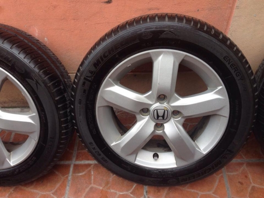 ล้อพร้อมยาง ปี 2013 ทั่ง4เส้น 4500 บาท