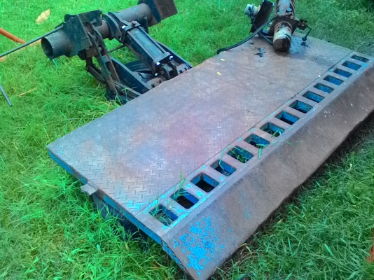 ลิฟต์ยกติดท้ายรถบรรทุกลดกันไปเลยครับ11,000