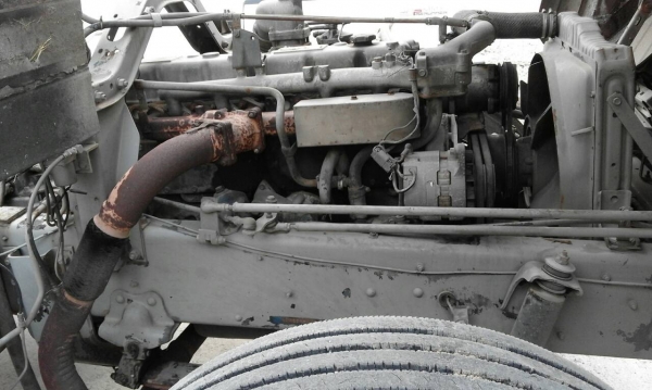 ขายรถน้ำมัน NISSAN  UD CDA 12 N บรรจุ16,000 ลิตร เครื่องดีมากครัชซีสวย ยางดีพร้อมใช้พร้อมโอนราคา580,000 090-772-3710 090-772-3708