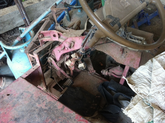 ขายรถอีแต๋น คันเล็กๆ เหมาะวิ่งในสวนในไร่