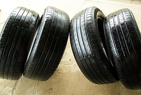 ยางขอบ18 ดันล็อป 225-60-R18ลงพื้นปลายปี13(4เส้น4,000)