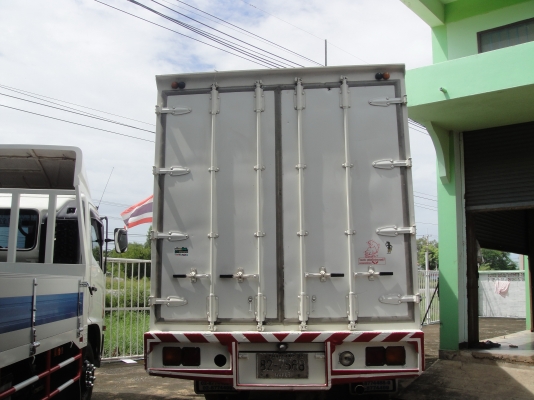 ISUZU FRR เครื่องยนต์ 210 แรง ตู้ 4 บานยาว 5.50 เมตร รถสวย พร้อมใช้งาน ISUZU FRR เครื่องยนต์ 210 แรง ตู้ 4 บานยาว 5.50 เมตร รถสวย พร้อมใช้งาน