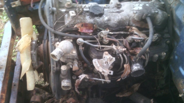 ขายซากรถปิ๊กอัพ TOYOTA มีเล่มทะเบียน เครื่อง-เกียร์ มี ช่วงล่างครบ จอดนานแล้ว เหมาะทำโคลงอีแต๋น สนใจติดต่อ 0835601591 หรือ 0903494058