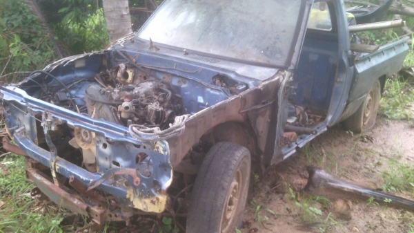 ขายซากรถปิ๊กอัพ TOYOTA มีเล่มทะเบียน เครื่อง-เกียร์ มี ช่วงล่างครบ จอดนานแล้ว เหมาะทำโคลงอีแต๋น สนใจติดต่อ 0835601591 หรือ 0903494058