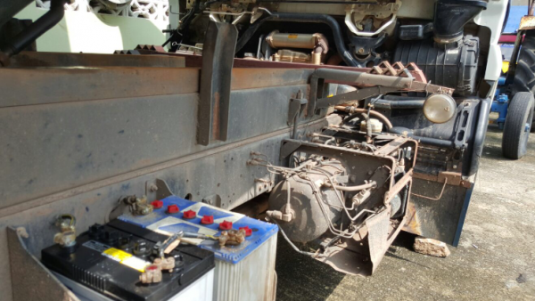 รถอีซูซุ 6 ล้อดั้ม FRR 210 แรงม้า  ปี 54.   สนใจติดต่อ  081 - 6079515