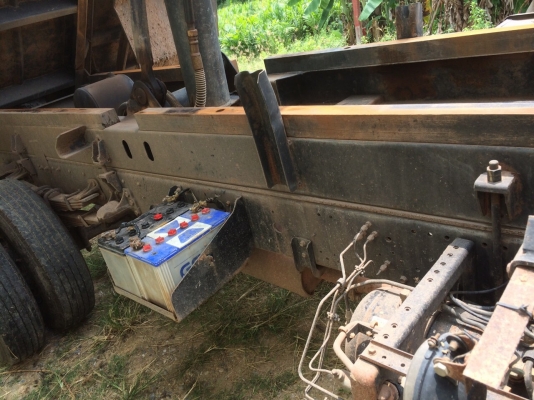 รถอีซูซุ 6 ล้อดั้ม FRR 210 แรงม้า  ปี 54.   สนใจติดต่อ  081 - 6079515