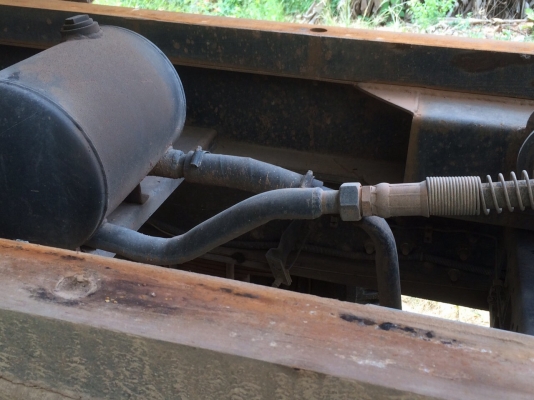 รถอีซูซุ 6 ล้อดั้ม FRR 210 แรงม้า  ปี 54.   สนใจติดต่อ  081 - 6079515