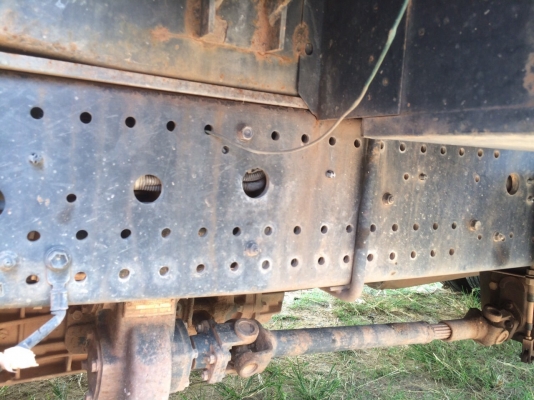 รถอีซูซุ 6 ล้อดั้ม FRR 210 แรงม้า  ปี 54.   สนใจติดต่อ  081 - 6079515