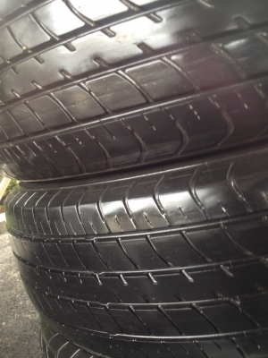 ยางDUNLOP 185 60R15ปี2013สวยไม่มีปะดอกเยอะ ยางDUNLOP 185 60R15ปี2013สวยไม่มีปะดอกเยอะ