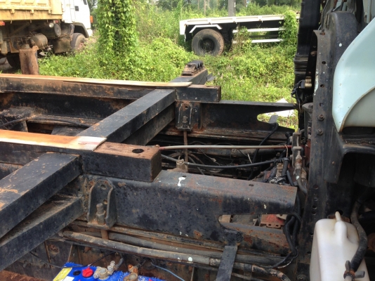 รถอีซูซุ 6 ล้อดั้ม FTR 195 แรงม้า. ปี 39    สนใจติดต่อ  081 - 6079515