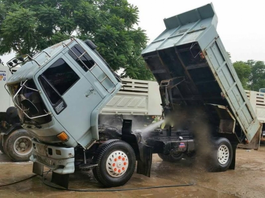 รถอีซูซุ 6 ล้อดั้ม FTR 195 แรงม้า. ปี 39    สนใจติดต่อ  081 - 6079515