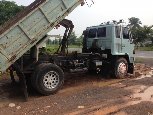 รถอีซูซุ 6 ล้อดั้ม FTR 195 แรงม้า. ปี 39    สนใจติดต่อ  081 - 6079515