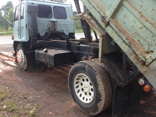 รถอีซูซุ 6 ล้อดั้ม FTR 195 แรงม้า. ปี 39    สนใจติดต่อ  081 - 6079515