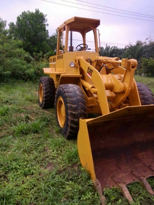 รถตัก CAT  - 916.   สนใจติดต่อ  081 - 6079515