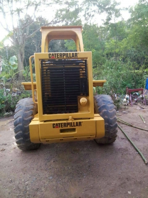 รถตัก CAT  - 916.   สนใจติดต่อ  081 - 6079515