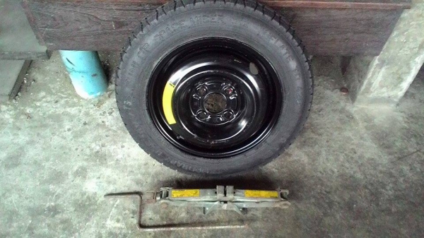 ล้ออะไหล่บางญี่ปุ่น พร้อมแม่แรง ครบชุด Honda