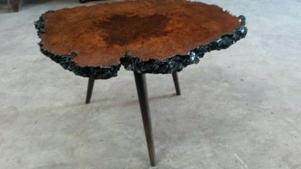 ขายโต๊ะปุ่มประดู่ขนาด 17x25x18(กxยxส) รวมจัดส่ง ฟรี