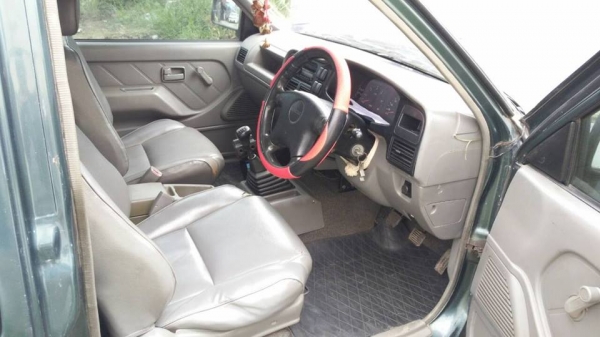 !!! อีซูซุ ดราก้อนอาย ปี 40 เครื่อง 2.5CC เครื่องดี ช่วงล่างแน่น รถบ้านเดิมๆบางๆ