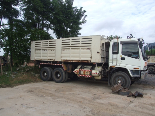 **ขายด่วน** ISUZU DECA 270 10 ล้อ 2 เพลา **ขายด่วน** ISUZU DECA 270 10 ล้อ 2 เพลา