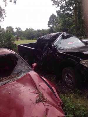 ซากนิสสันนาวาล่า เครื่องYD25 รื้อขายอะไหลทุกอย่างสอบถามได้มีหลายรุ่นเก๋งเเละกระบะ รับซื้อรถอุบัตเหตุทุกสภาพ