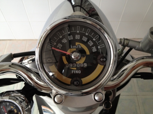 Fino Fi ตัวTop ลายPremium วิ่ง9000 ปี57 (ของแถม 4 รายการ)