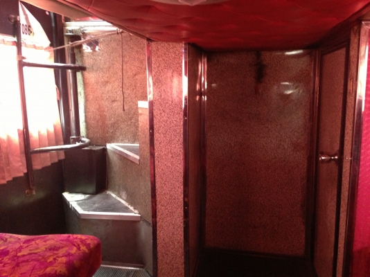 ขายด่วน550,000 รถ2ชั้น8ล้อเตี้ยมิซู