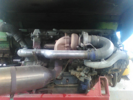 ขายรถเกี่ยวข้าวไทยเส็ง อุ้ม2.5ตัน เครื่องฮีโน่260เทอร์โบ ปั้มไดกิ้น23 ตัวเดิน12