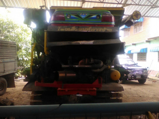 ขายรถเกี่ยวข้าวไทยเส็ง อุ้ม2.5ตัน เครื่องฮีโน่260เทอร์โบ ปั้มไดกิ้น23 ตัวเดิน12