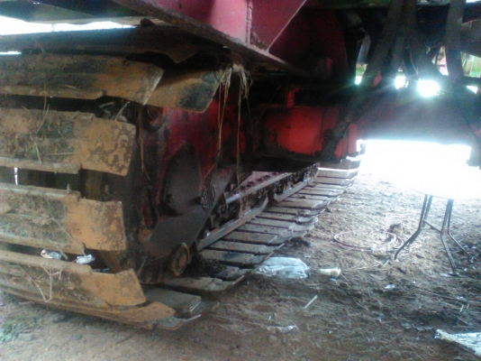 ขายรถเกี่ยวข้าวไทยเส็ง อุ้ม2.5ตัน เครื่องฮีโน่260เทอร์โบ ปั้มไดกิ้น23 ตัวเดิน12