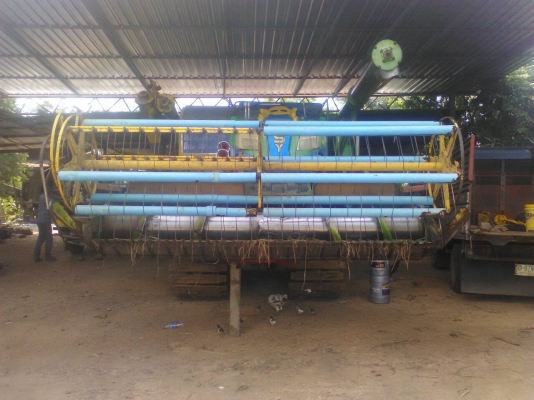 ขายรถเกี่ยวข้าวไทยเส็ง อุ้ม2.5ตัน เครื่องฮีโน่260เทอร์โบ ปั้มไดกิ้น23 ตัวเดิน12