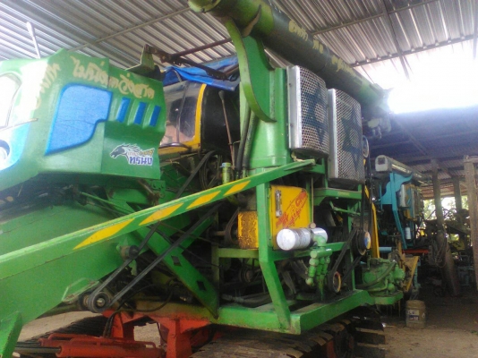 ขายรถเกี่ยวข้าวไทยเส็ง อุ้ม2.5ตัน เครื่องฮีโน่260เทอร์โบ ปั้มไดกิ้น23 ตัวเดิน12