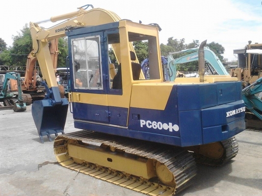 KOMATSU PC 60 - 3 สภาพพร้อมใช้