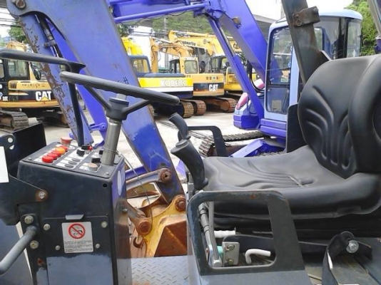 รถบด BOMAG รุ่น BW100AD-3 รถบดเอวอ่อน