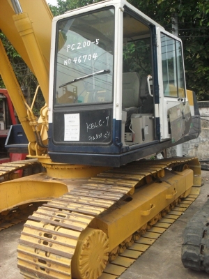 KOMATSU PC 200 - 5