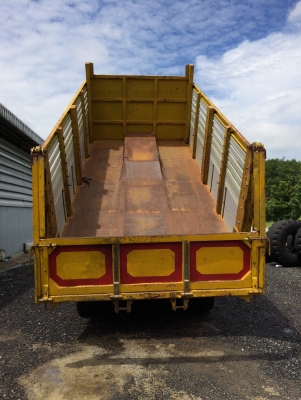 ขายสิบล้อดั้มสองเพลา กระบะมิเนียม ขายสิบล้อดั้มสองเพลา กระบะมิเนียม