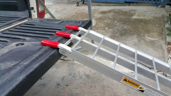 บันไดขึ้นมอเตอร์ไซค์ สแตนเลสพับได้