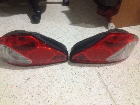 ไฟท้าย JAGUAR X TYPE ของเก่าญี่ปุ่นเเท้สภาพสวยใสๆคู่ละ