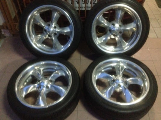 ล้อ อเมกาเเท้ MOONEYES 17หน้า7หลัง8 5รู108ใส่ VOLVOเก่ายุ่นสภาพสวยเดิมๆ
