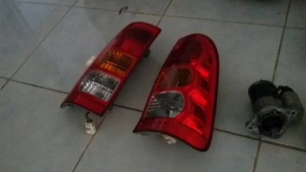 ขายไฟถ้ายวีโก้ขายถูกครับ