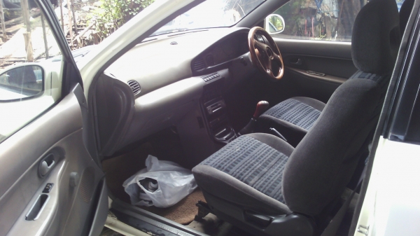 รถเก๋งฟอร์ด 3 ประตู ปี95 ภายในสวย ภายนอกสีพอได้ 29000