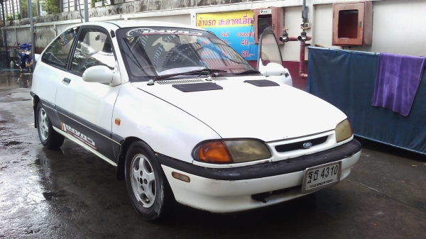 รถเก๋งฟอร์ด 3 ประตู ปี95 ภายในสวย ภายนอกสีพอได้ 29000