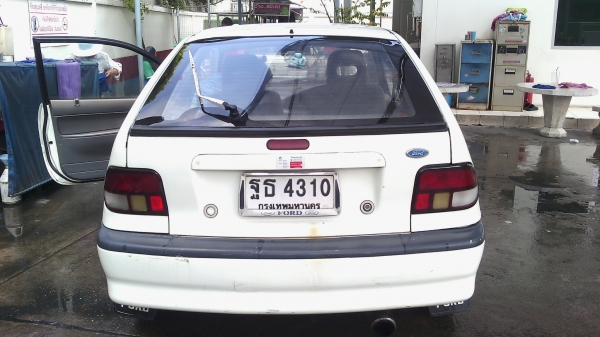 รถเก๋งฟอร์ด 3 ประตู ปี95 ภายในสวย ภายนอกสีพอได้ 29000