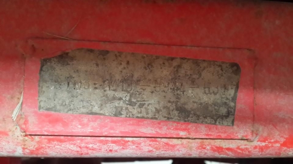 ขายรถเกี่ยวปี55ศักดิ์พัฒนา T-300 เครื่องjo7c 210แรงเทอร์โบว์ ปั๊มแห้งเครื่องดี สภาพใช้งานน้อยเกี่ยวนาปี