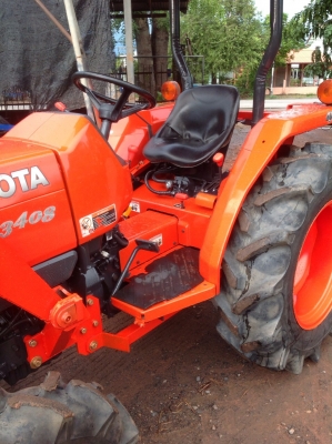 แทรกเตอร์คูโบต้าL3408 สภาพดีพร้อมใช้งานมีผานดันหน้าและโรตารี่