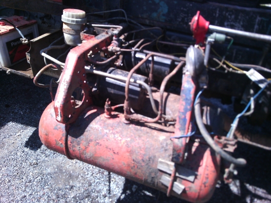 ขาย10ล้อไอ้หลงดั้ม2เพลาเครือง6D17 220 แรง 480000บาท