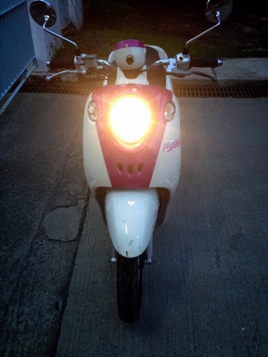 Fino  สีขาว ชมพู่ รถบ้านเดิมเดิม 11900 สภาพพร้อมใช้งาน