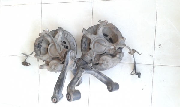 ขายดุมล้อติดคอม้า+ปีกนกบน วีโก้ มีABS ถูกๆ