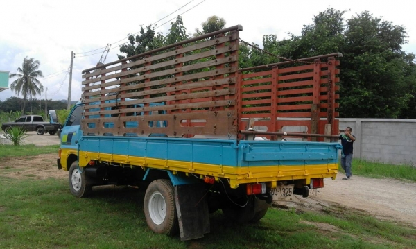 ขายด่วนรถ6ล้อKS777เครือง110แรมรถออกห้างมือเดียวทำสืใหม่